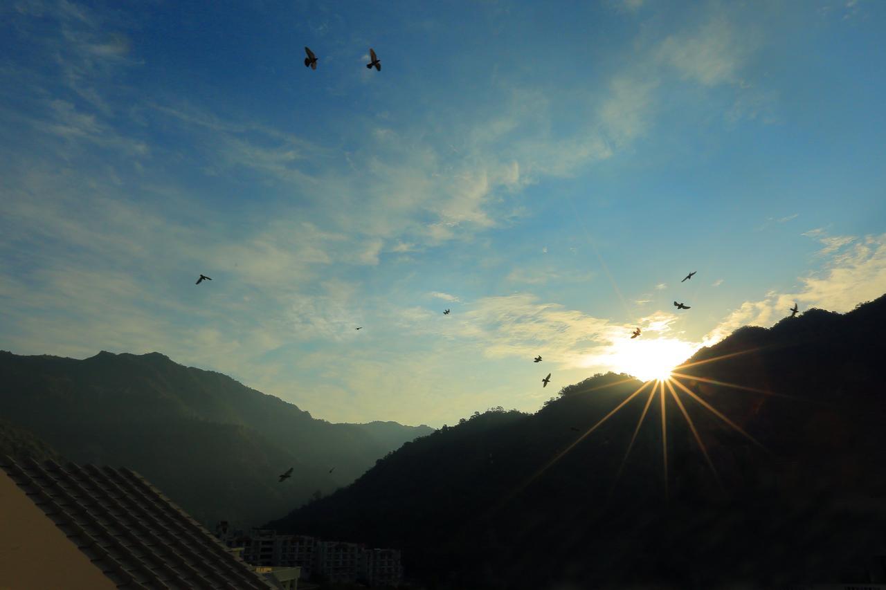 Vedas Tapovan Hotel Rishikesh Exterior photo